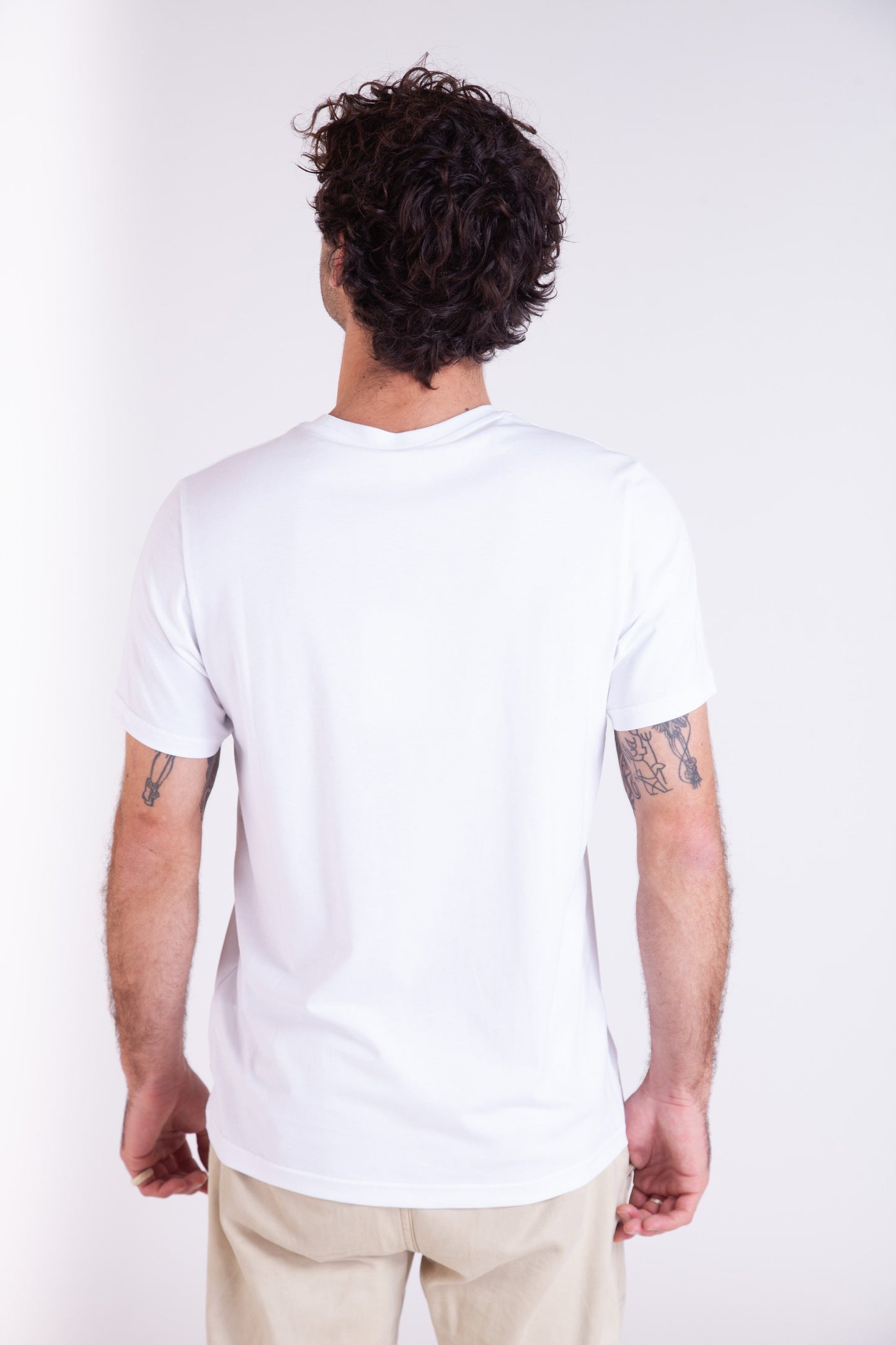 KPSULES WHITE T-SHIRT