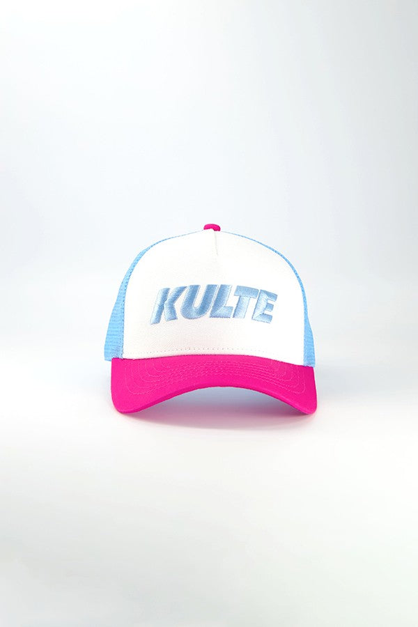 ITALIC STRAWBERRY LIGHT BLUE CAP