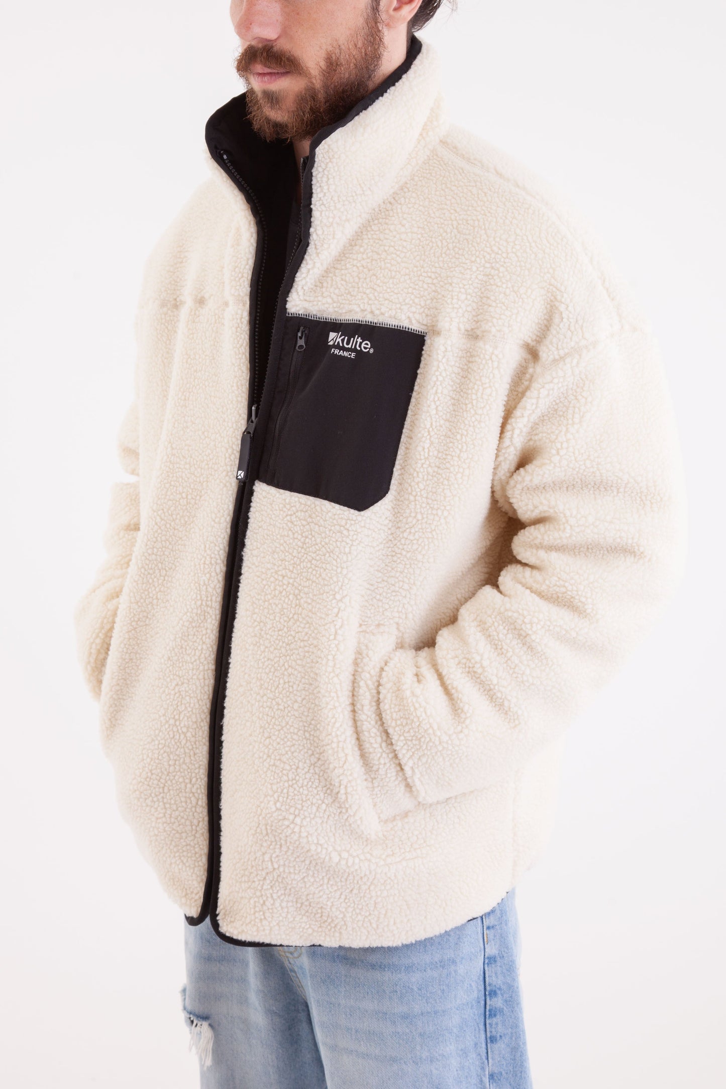 THE REVERSIBLE SHERPA OFF WHITE/BLACK