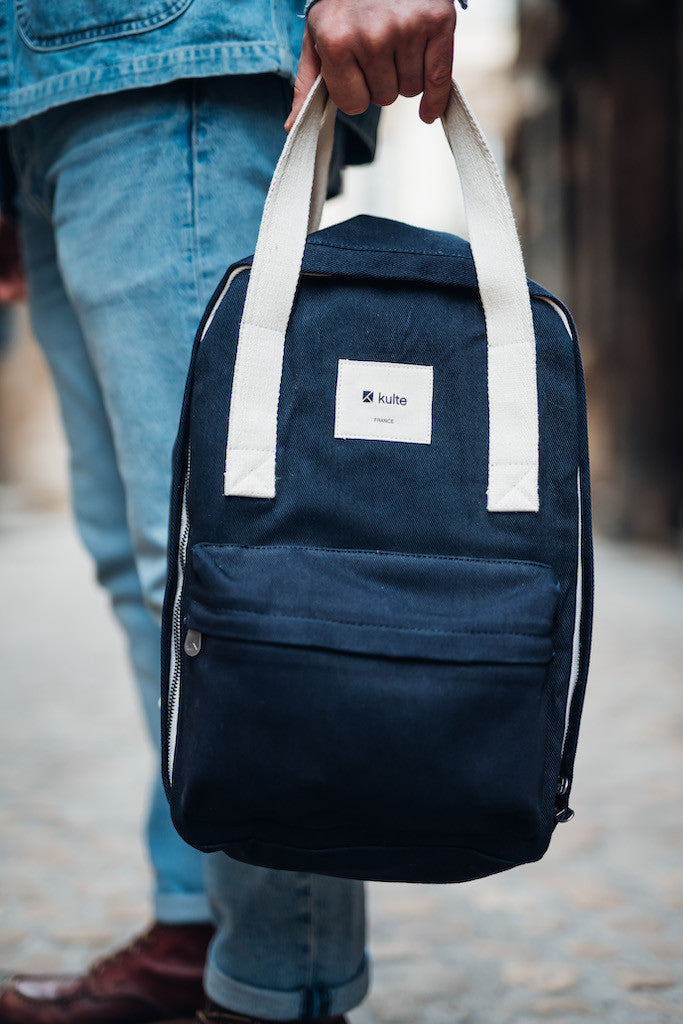 NAVY BACKPACK