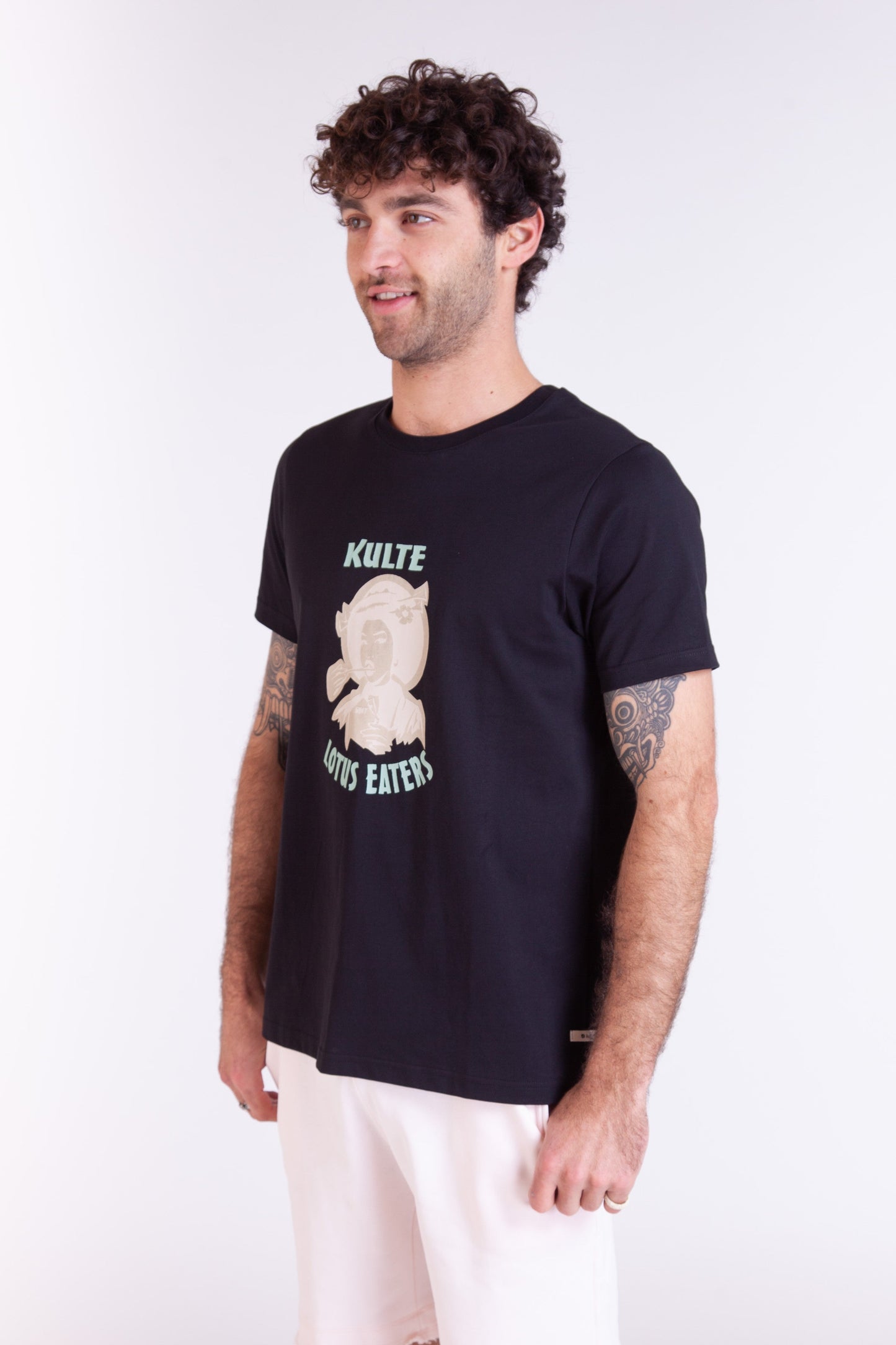 LOTUS BLACK T-SHIRT