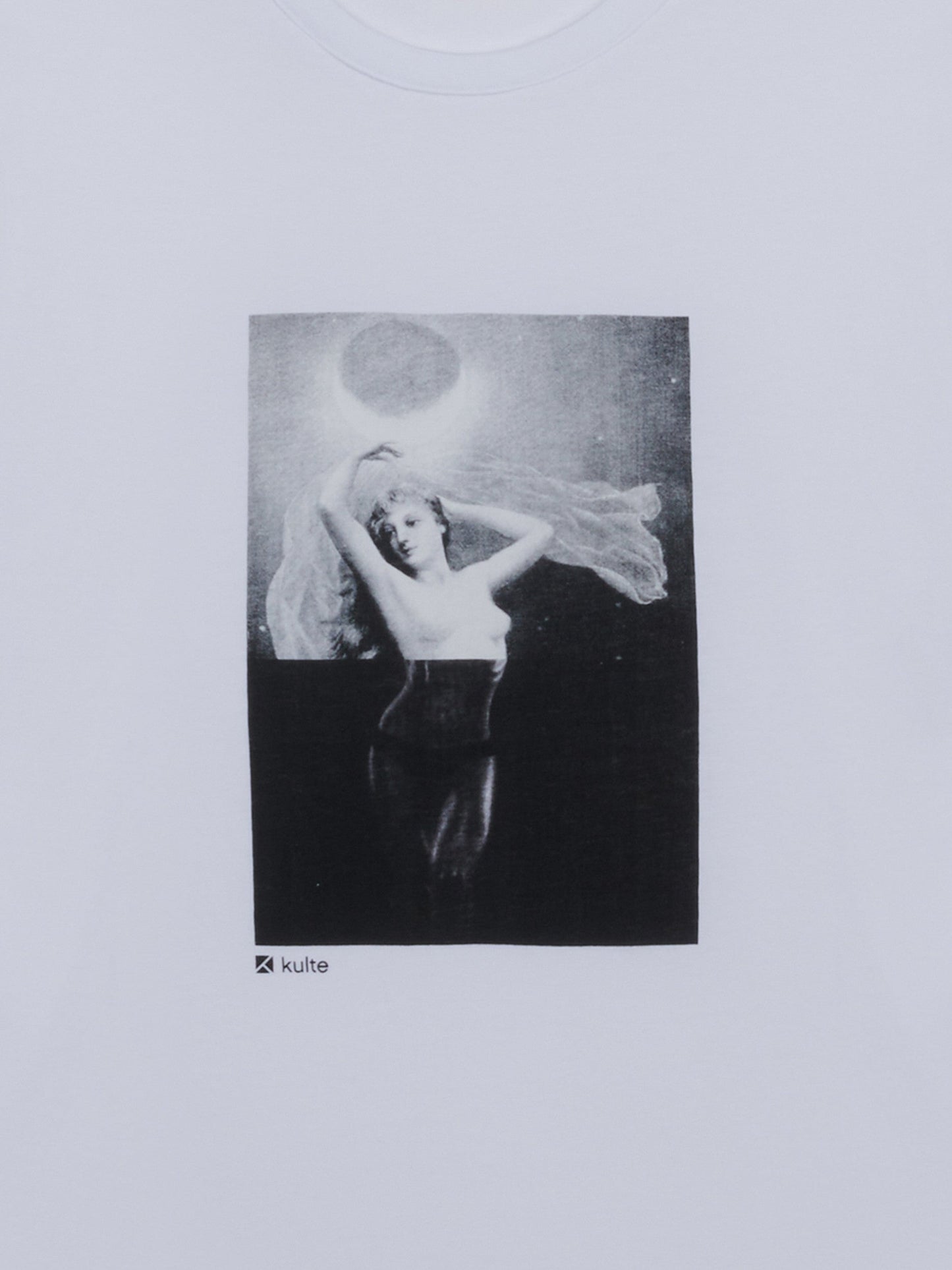 MUSE WHITE T-SHIRT