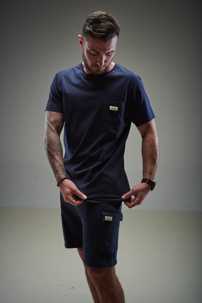 SMART POCKET NAVY T-SHIRT